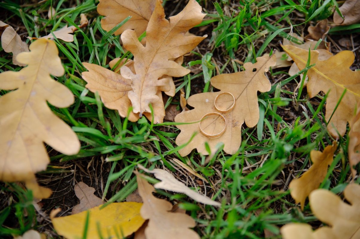 wedding during fall